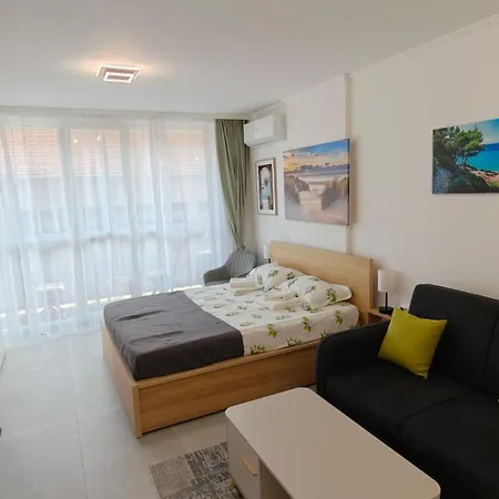 Olive Sea And Luxury 2 2 Апартаменты *